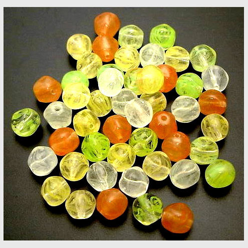 50 Glasperlen Nuggets Mix Grün Orange Crystal Gelb 6mm - pe3146