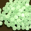 100 runde Glasperlen · Hellgrün matt 4mm · pe4423