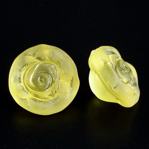 2 Halblochperlen Rosen · Gelb transparent 17.5mm · pe4737