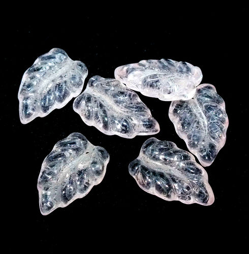 6 Glasperlen Blätter · Rosa transparent 16mm · pe5441