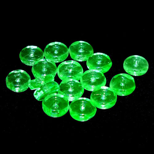 6 geschliffene Uranglas Rondelle · Grün 8mm x 4mm · pe5478